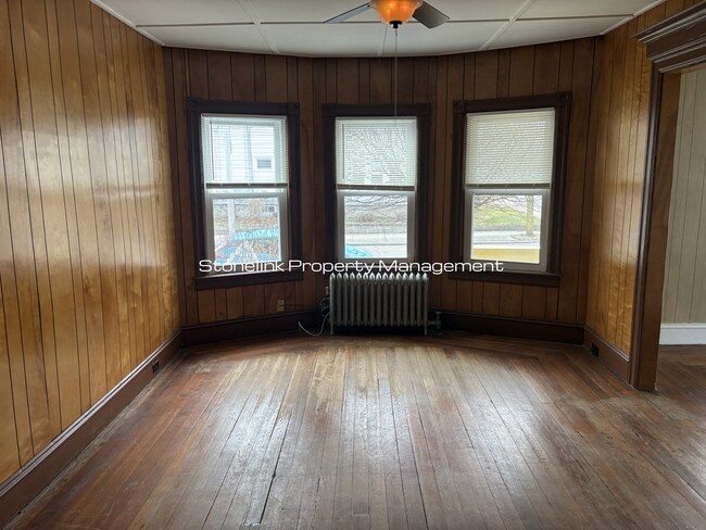 Foto del edificio - 125-127 Pond Street