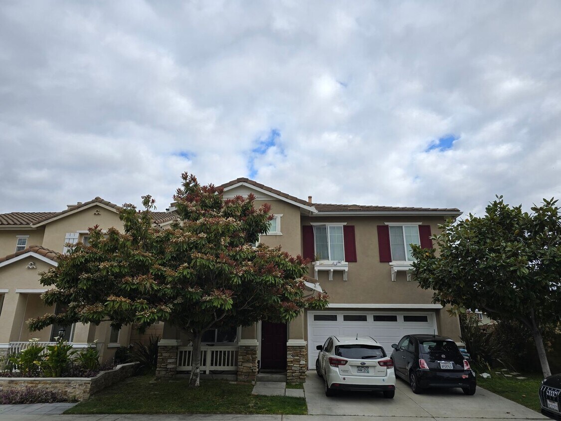 Building Photo - Jasmine Drive