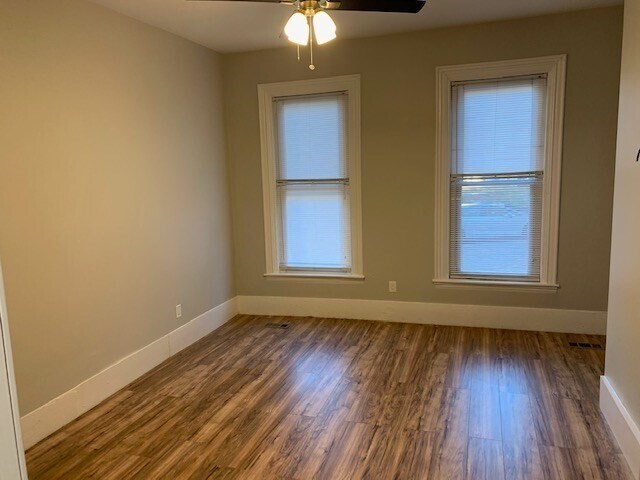 Foto del edificio - 281 Bowen St