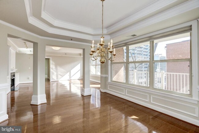 Foto del edificio - 1555 N Colonial Terrace