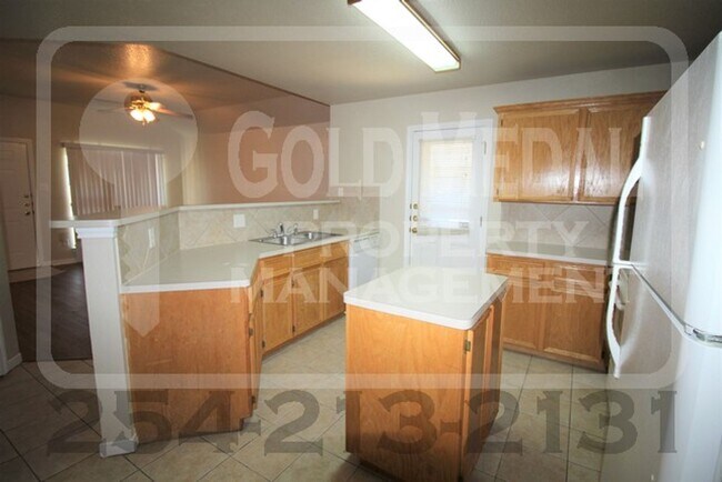 Building Photo - 3603 Dustin Ct