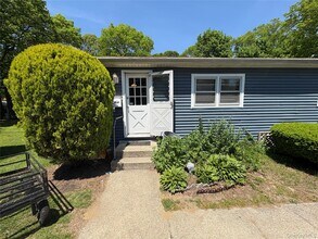 Building Photo - 305 Smithtown Blvd