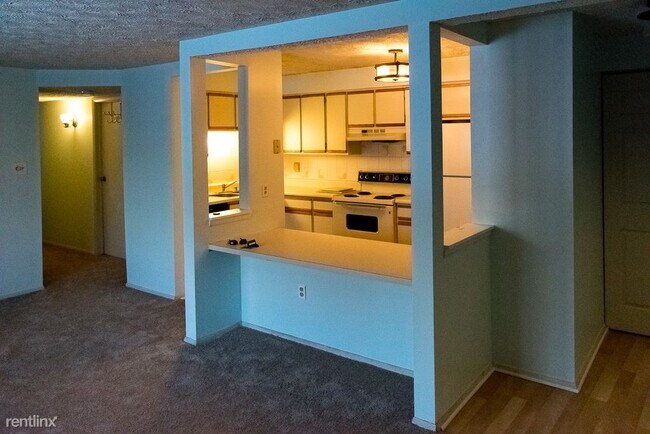 Building Photo - 2 br, 1 bath Condo - 3502 Davenport Ct Apt C