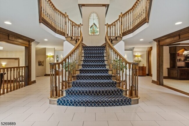 Foto del edificio - 36 Woodland Rd