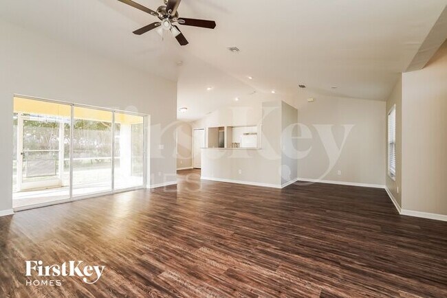 Foto del edificio - 1410 SW 13th St