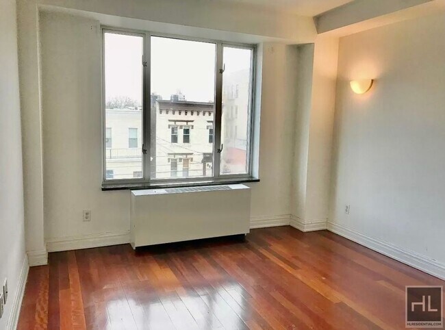 Foto del edificio - 31 AVENUE