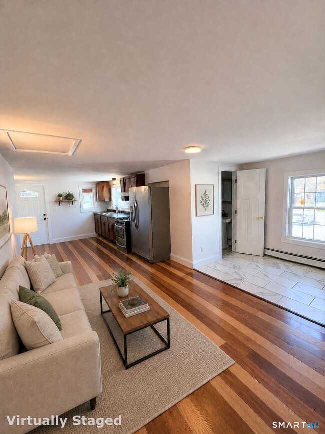 Building Photo - 42 Pulver St
