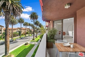 Building Photo - 1745 Camino Palmero St