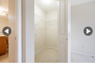 Building Photo - 3082 Dayanee Springs Blvd