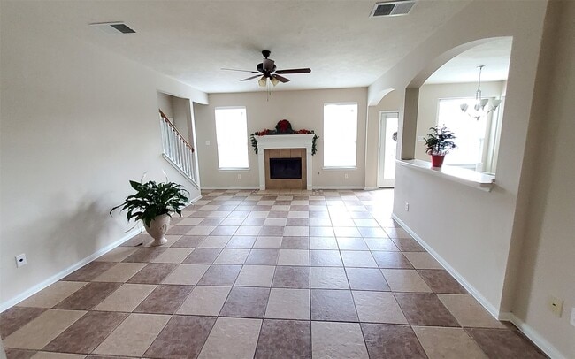 Building Photo - 2906 Humble Dr