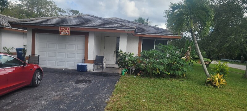 Building Photo - 11511 NW 36th St