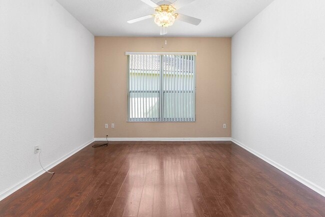 Building Photo - 6677 Southport Dr