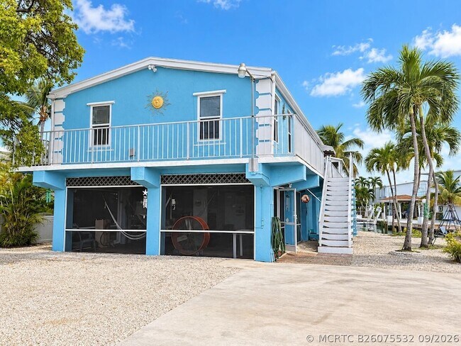 Foto del edificio - 932 Tropical Ln