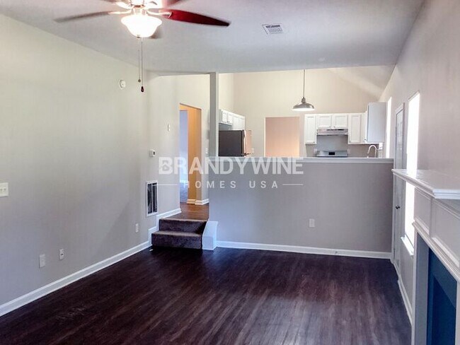 Building Photo - 6348 Stonebridge Creek Ln