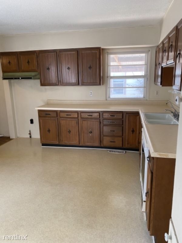Building Photo - 3 br, 2 bath House - 1821 E Looman St
