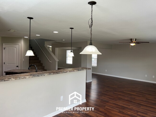 Building Photo - 117 BrookLawn Dr