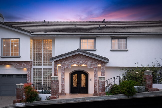 Building Photo - 11436 Dona Evita Dr