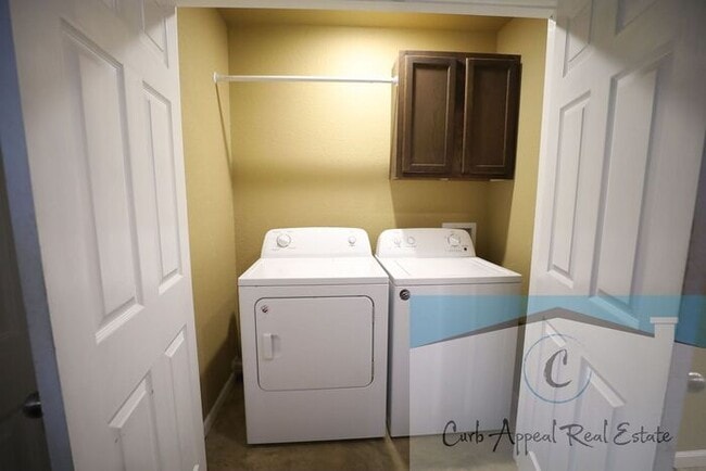 Building Photo - Recently built 2 bed/2 bath apt in Trumann...