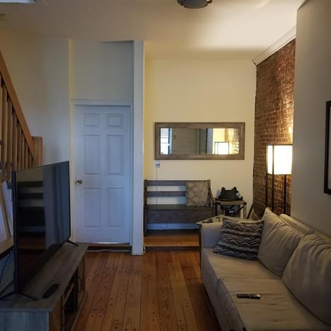 Building Photo - 636 Washington St