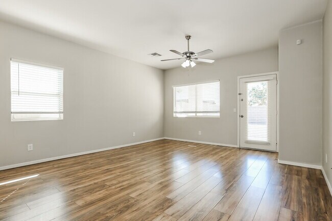 Foto del edificio - 26 N 126th Ave