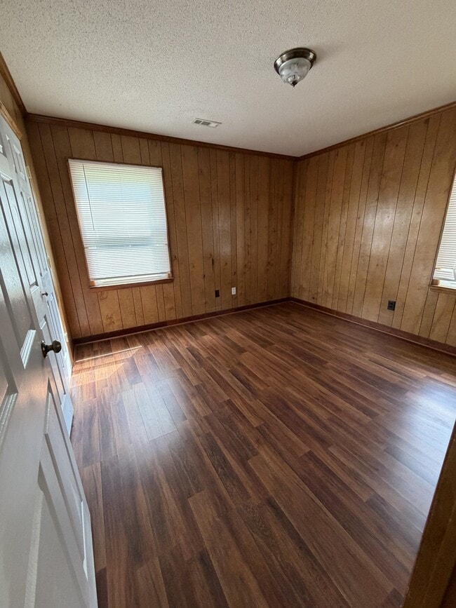 Building Photo - 101 Blair Ln
