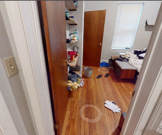 Building Photo - 340 Putnam Ave