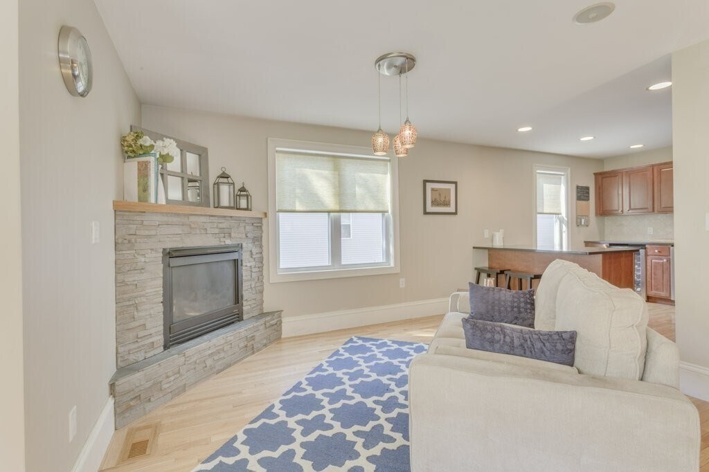 Foto principal - 13 Downer Ct