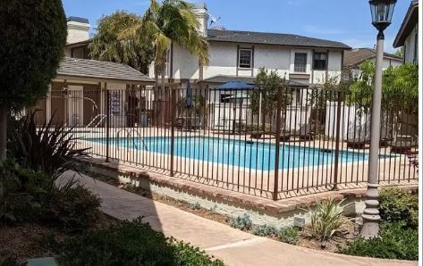 Foto del edificio - 1726 Elm Ave