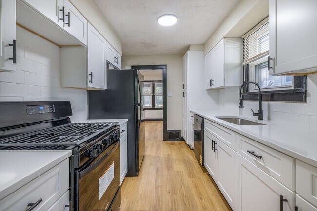 Foto del edificio - 849 Glenn St