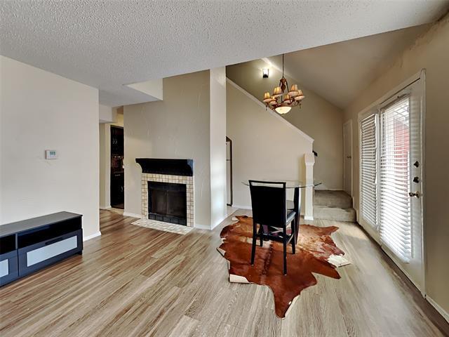 Foto del edificio - 9839 Walnut St