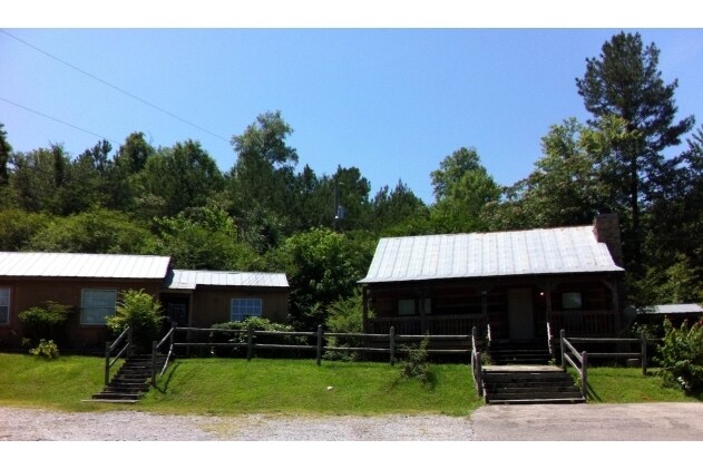 Foto del edificio - Pioneer Village