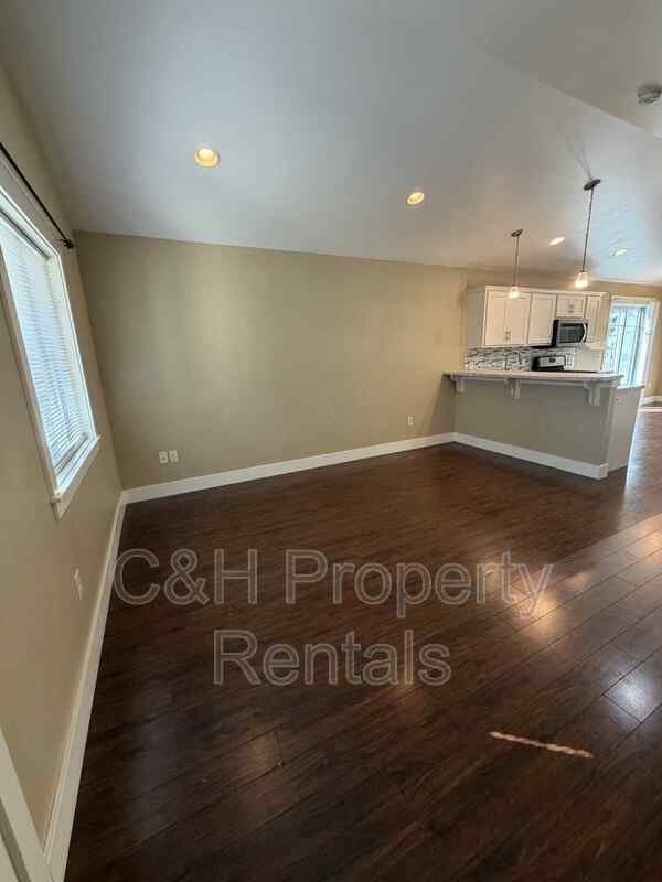 Building Photo - 1842 Stony Meadow Ln