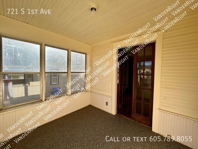 Foto del edificio - Gorgeous 2 Bedroom Blocks from Downtown Si...