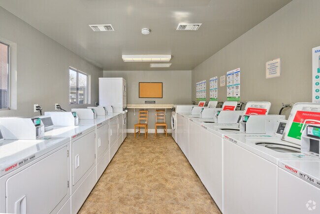 Cuarto de lavado - The Colony