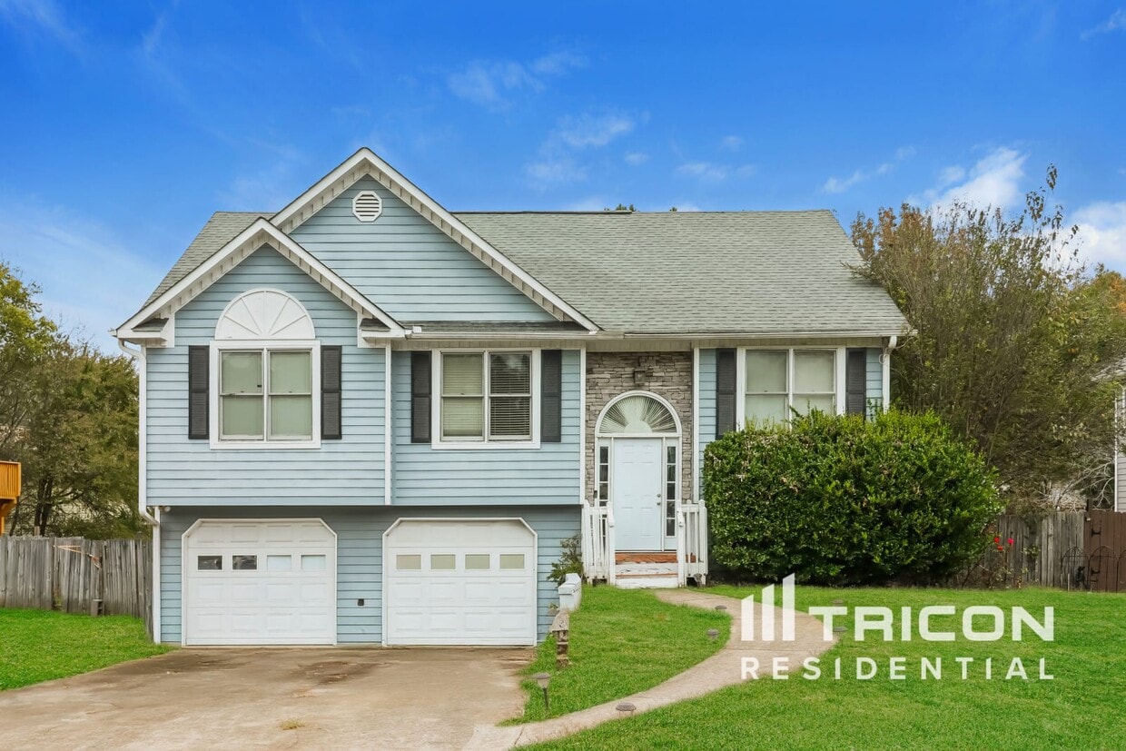 Foto principal - 403 Bennett Farms Pl