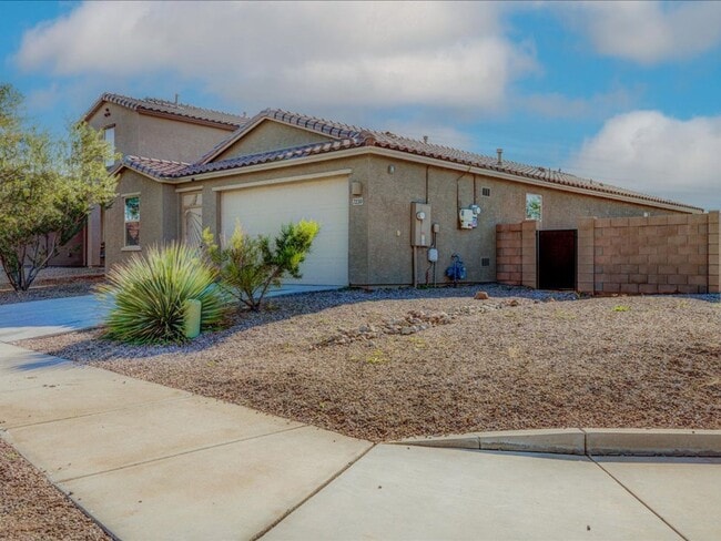 Foto del edificio - 4 Bedroom 2.5 Bathroom