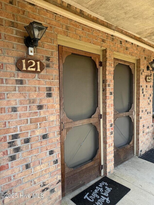 Foto principal - 7 Foxfire Blvd