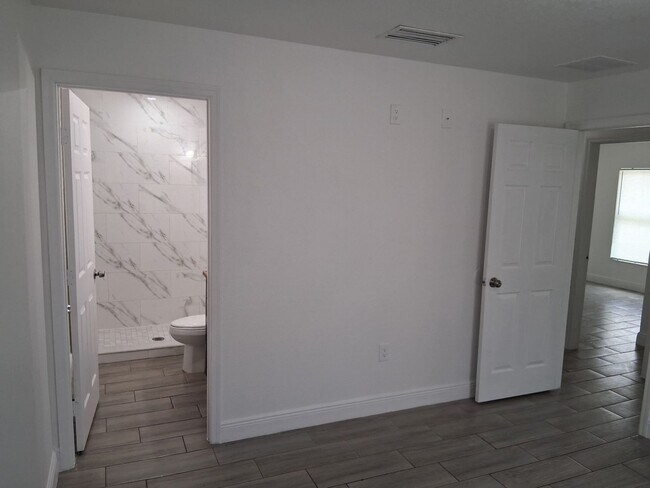 Foto del edificio - 2802 N 34th St