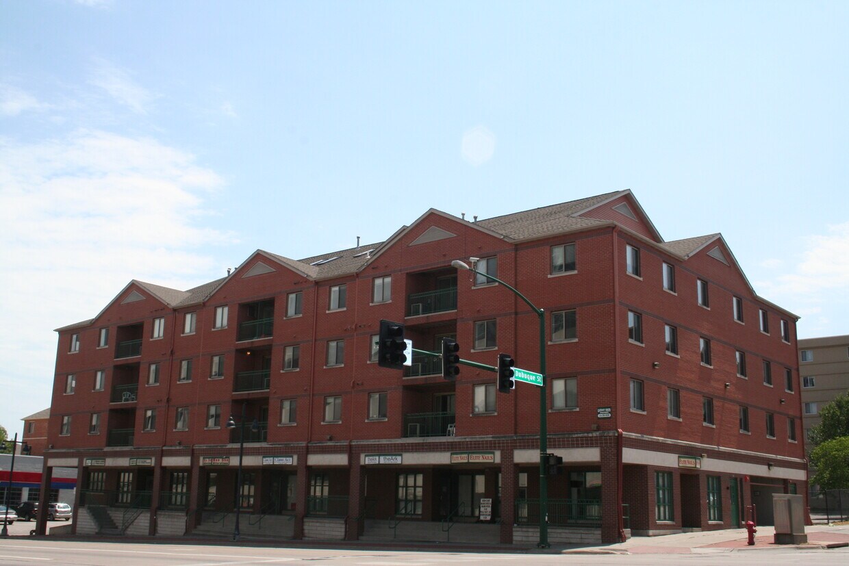 201 E Burlington St Unit 1537, Iowa City, IA 52240 Apartment for Rent