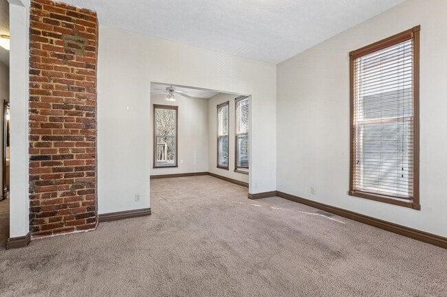 Photo - 1313 S 32nd St Apartment