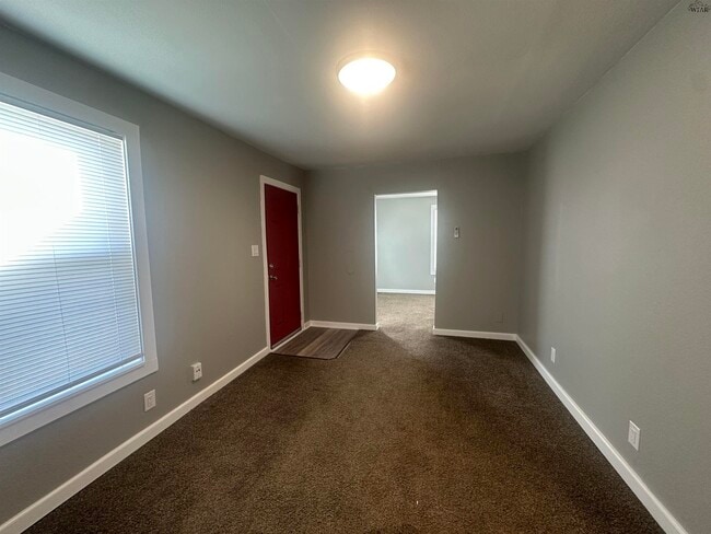 Building Photo - 2606 Hayes St