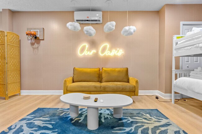 Building Photo - 9800 E Bay St