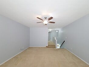 Building Photo - 7506 Boxwood Ridge Ln