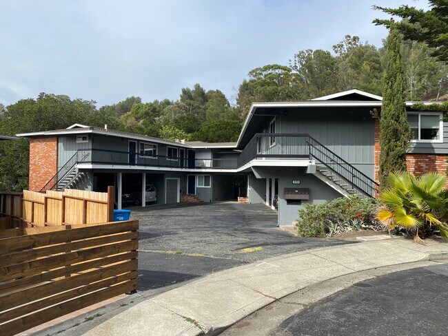 Building Photo - 372 Caprino Way