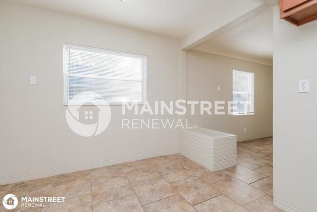 Foto del edificio - 673 Paris Ave S, St Petersburg, FL 33701