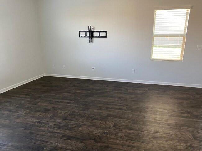 Foto del edificio - 1024 Lonergan Cir