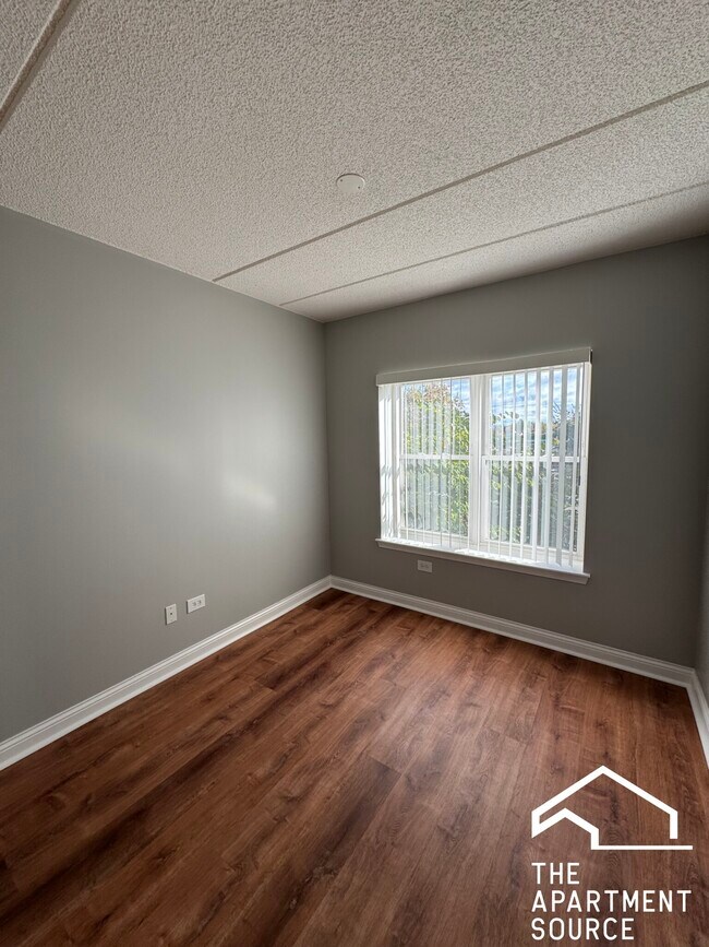 Foto del edificio - 3400 N Old Arlington Heights Rd