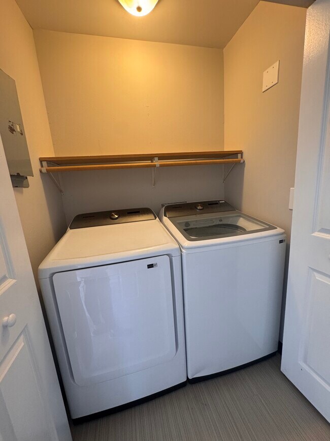 Foto del edificio - 405 S Graham Ave