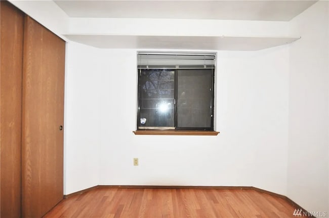 Building Photo - 9323 S M St