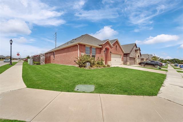 Foto del edificio - 3303 Brady Starr Dr